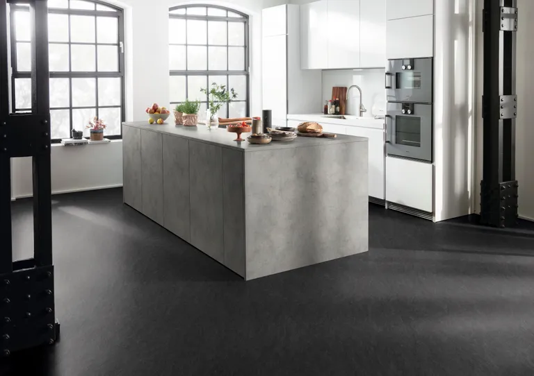 EGGER Klick-Designboden Aquadura+ Hybridboden EDF301 Scivaro Schiefer 4