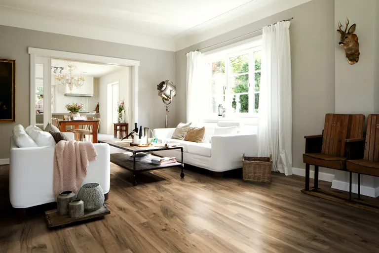 EGGER Laminat NatureSense Aqua EL1071 Perganti Nussbaum braun 4