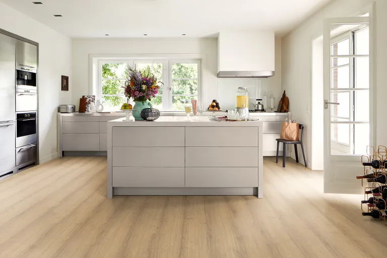 EGGER Laminat NatureSense Aqua EL2014 Sherman Eiche honig 4