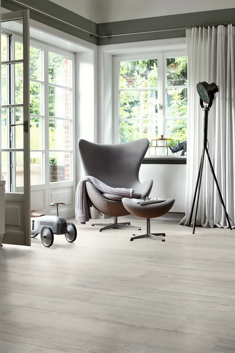 EGGER Laminat NatureSense Aqua EL2081 Elva Eiche grau 4
