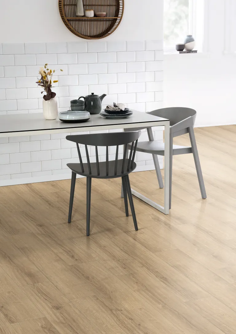EGGER Laminat NatureSense Aqua EL2405 Sherman Eiche hellbraun 4