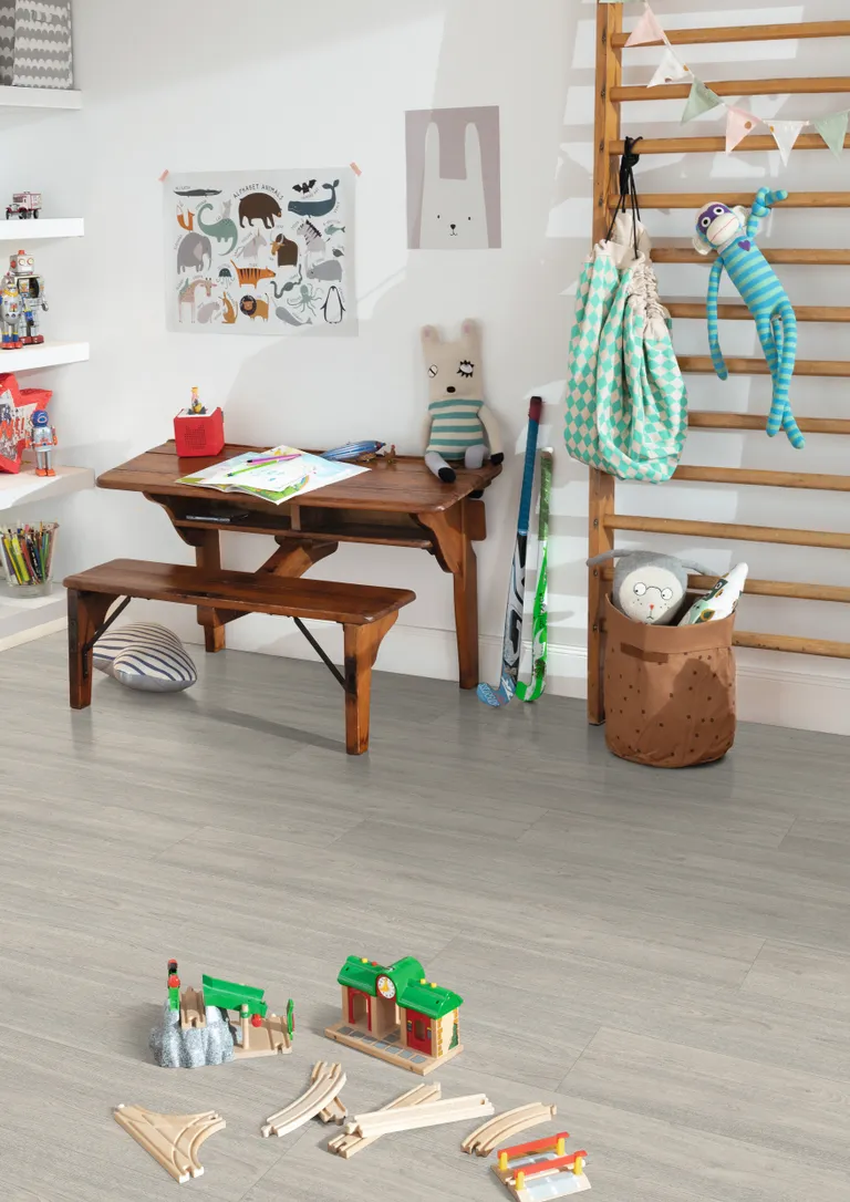 EGGER Laminat NatureSense EL1094 Charlotte Eiche hellgrau 4