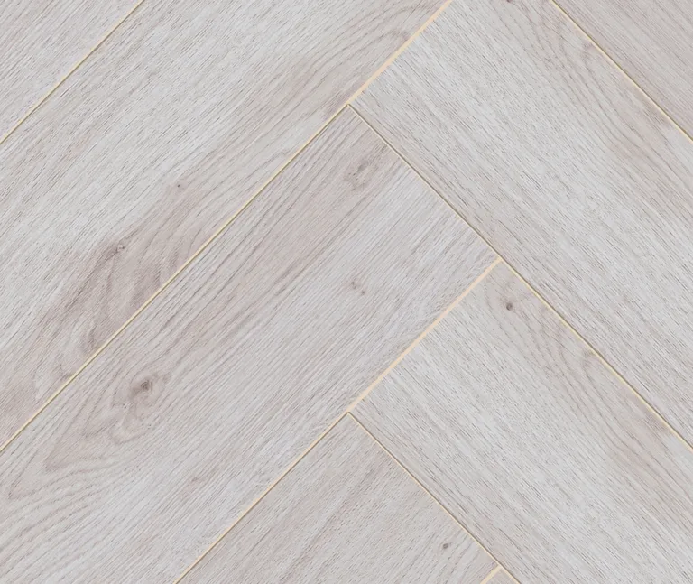 KRONOTEX Laminat Herringbone D3516 Bordeaux Oak Fischgräte 1