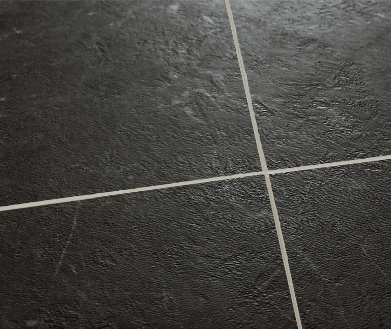 MODEE Wandverkleidung 2800 x 1175 x 4 mm Platte Stone Essence Monreale Black mit Naturstruktur 1