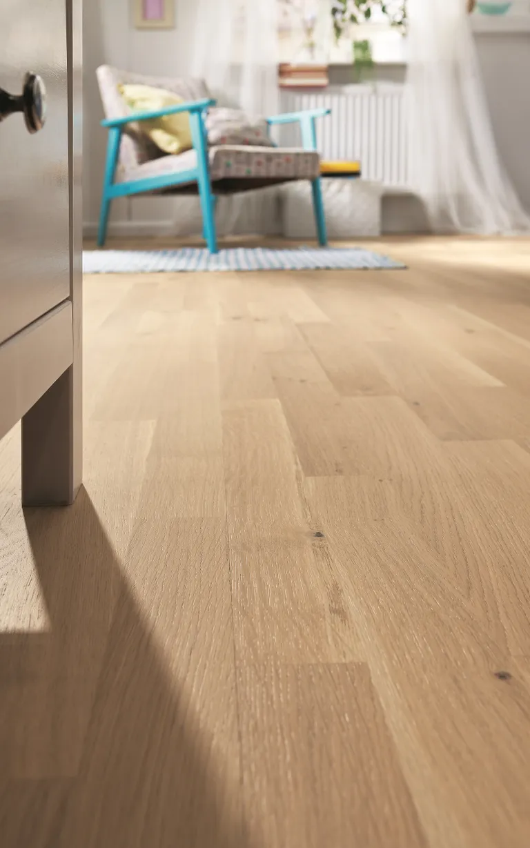 HORI Quick Parkett Eiche Family strukturiert lichtweiß Schiffsboden versiegelt 4