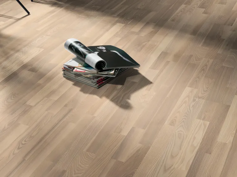 HORI Parkett 300 Esche weiß Basic Schiffsboden versiegelt 2