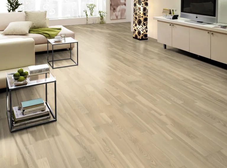 HORI Parkett 300 Esche weiß Basic Schiffsboden versiegelt 4